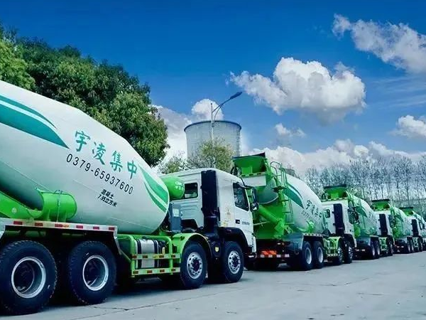 8年老客戶再提車(chē)，10臺(tái)攪拌車(chē)批量交付，客戶：選凌宇我放心！