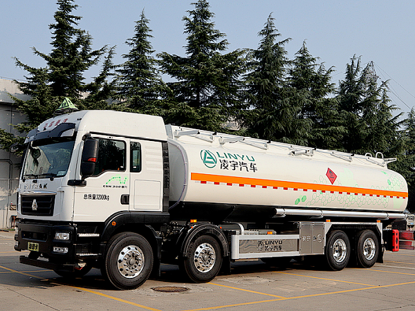 【2022“超虎想象”】凌宇全新液罐車，強(qiáng)勢來襲！